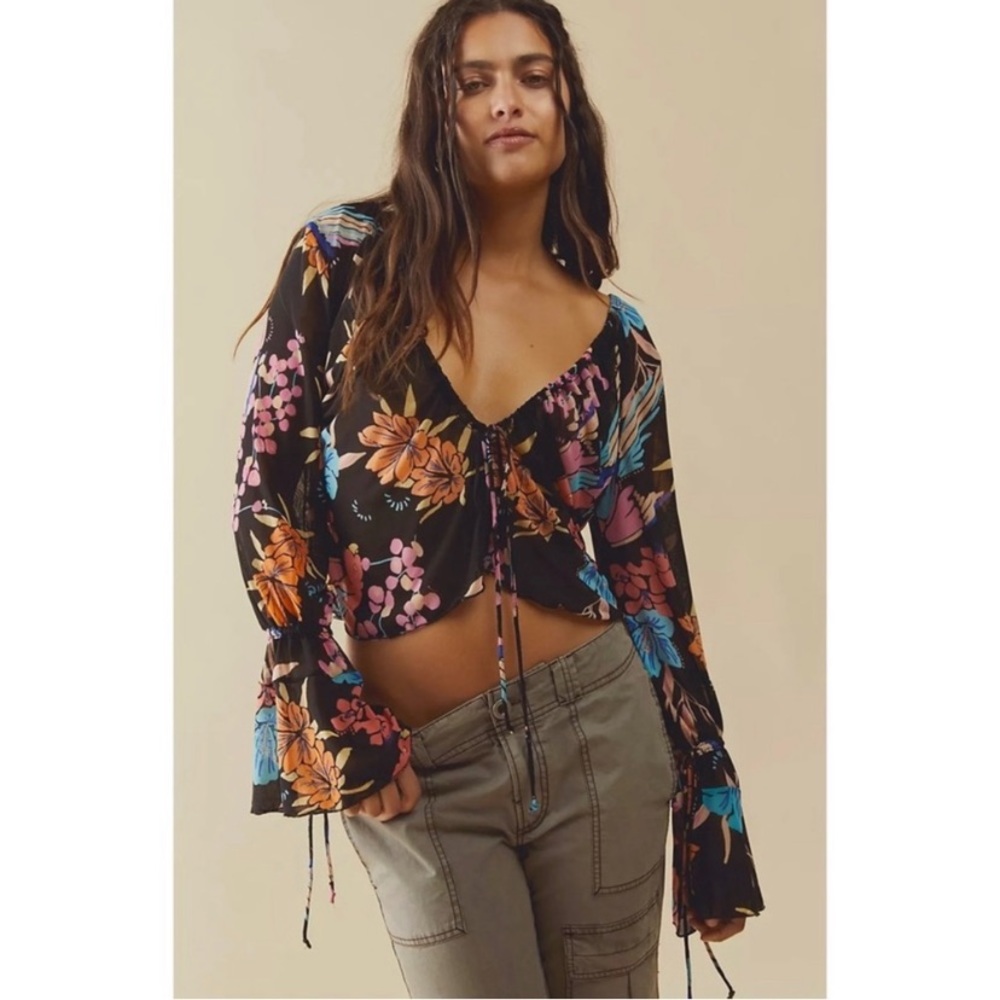Free People Of Paradise Black Floral Sheer Crop Top size Small NEW